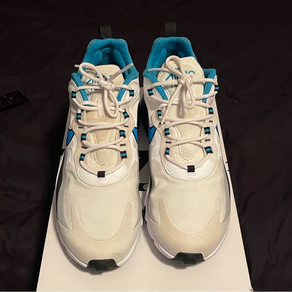 Nike Air Max 270 React - Picture 3 of 6